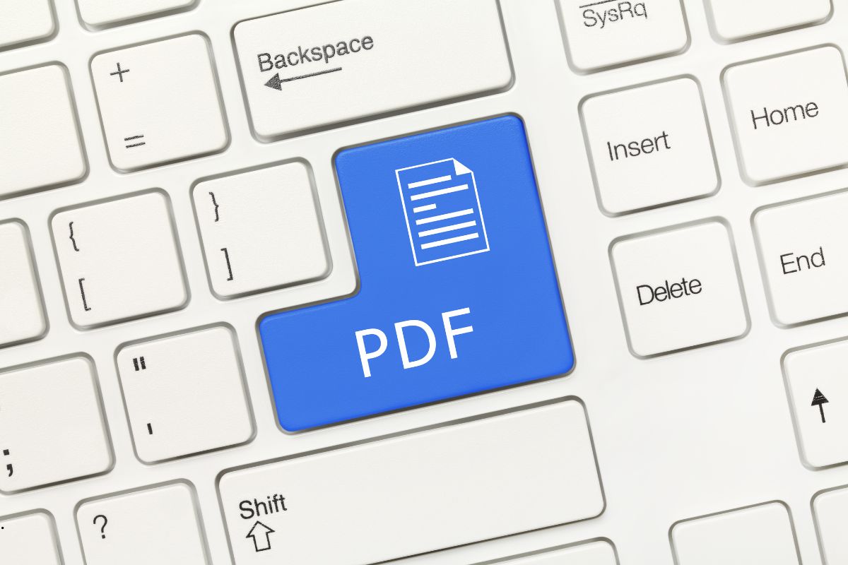 The keyboard has a PDF button.